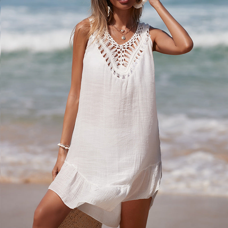 Completo vestaglia e camicia da notte in raso con spalline in corda, dettagli in pizzo sul petto e sulla schiena
