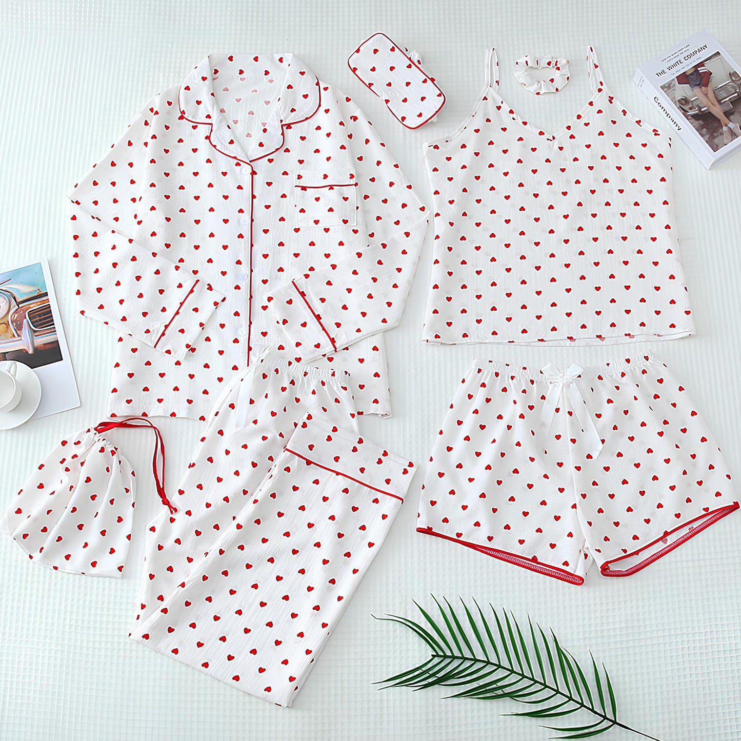 Negligé- und Morgenmantel-Set aus Satin mit Spitzen-Details, tiefem Dekolleté vorne und hinten sowie Spaghettiträgern