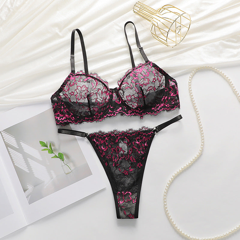 Satin-Nachthemd- und Morgenmantel-Set mit Spitzendetails und schmalen Trägern
