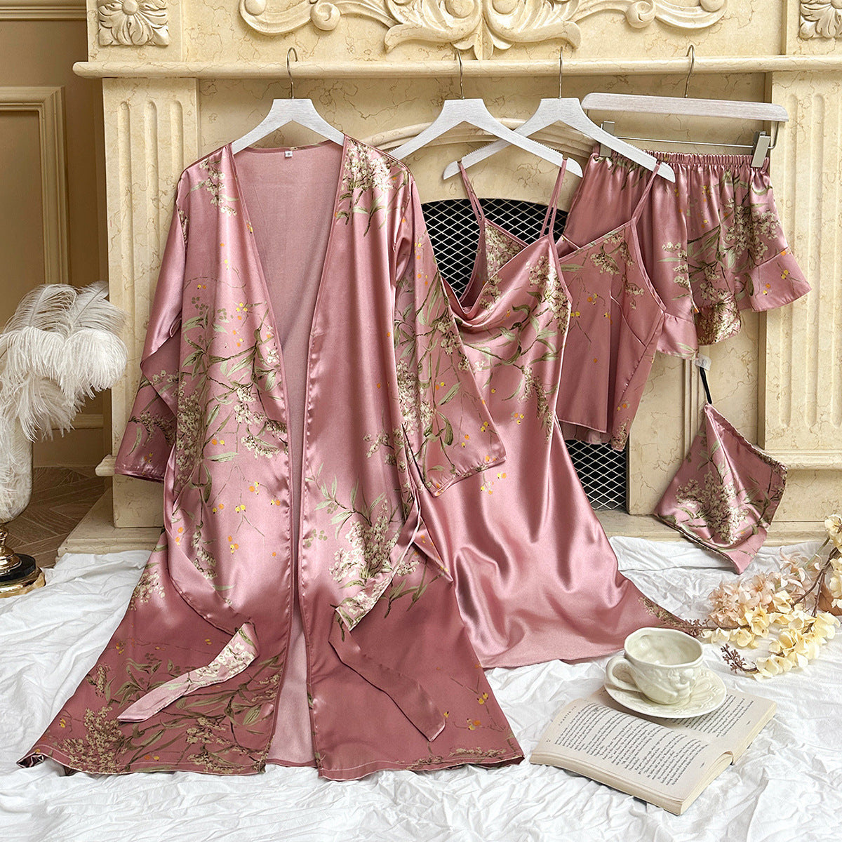 Blumenmuster-Satin-Negligé- und Morgenmantel-Set mit dünnen Trägern