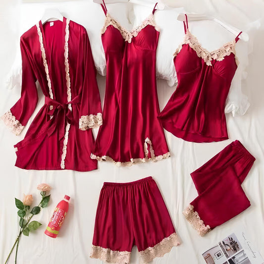 Negligé- und Morgenmantel-Set aus Satin mit Spitzen-Details, tiefem Dekolleté vorne und hinten sowie Spaghettiträgern