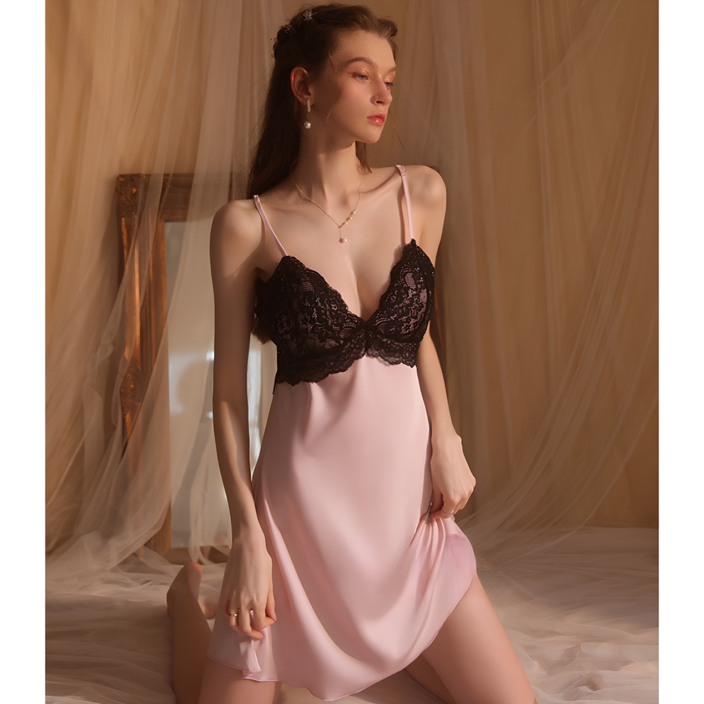 Lace Detailed Chest Padded Thin Strap Satin Textured Nightgown and Dressing Gown Set