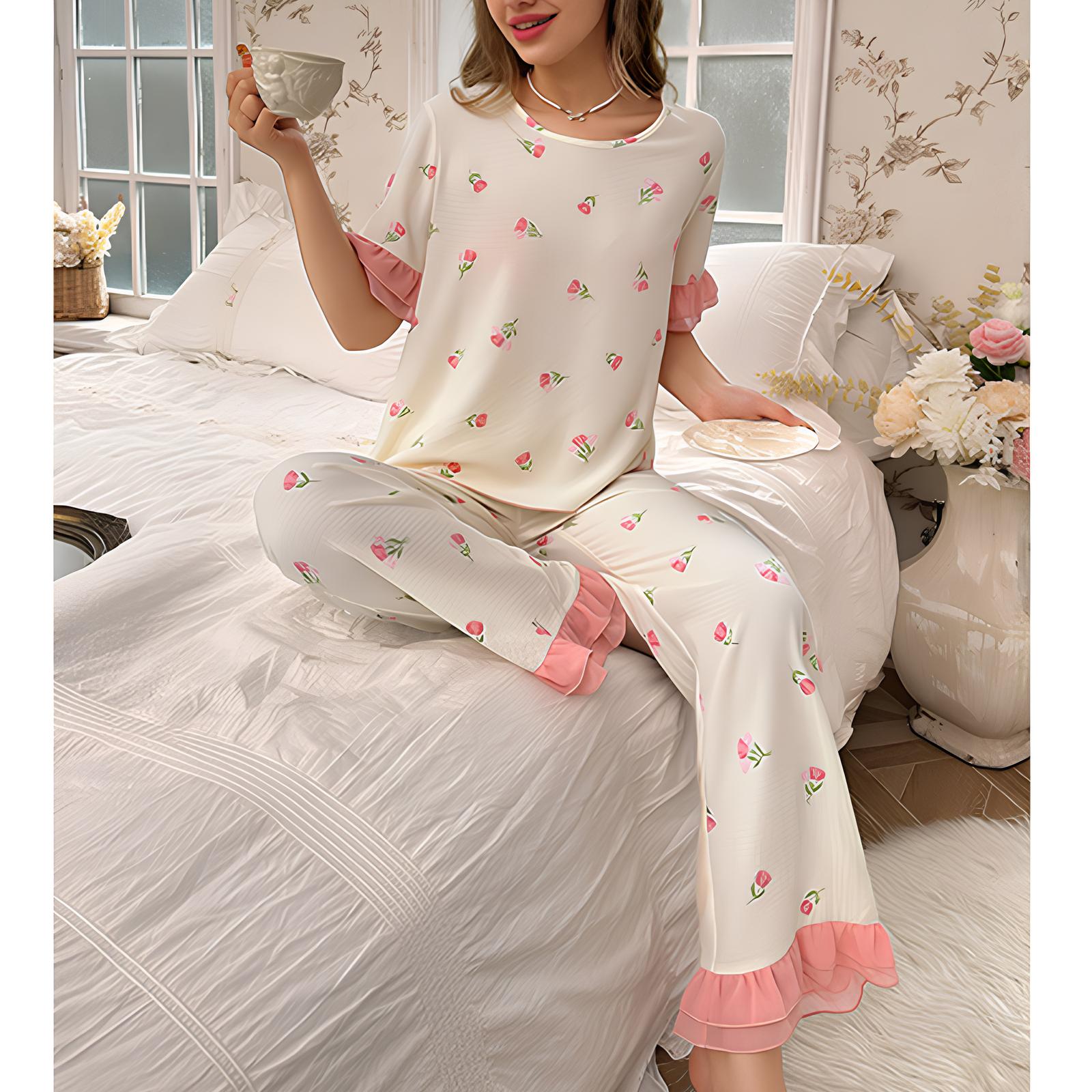 Kurzärmliges Pyjama-Set mit Shorts, Paspelierung und Brusttasche