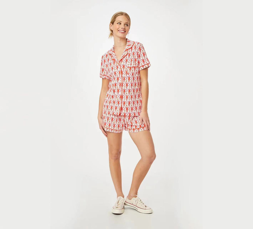 Completo vestaglia e camicia da notte in raso con spalline sottili e dettagli in pizzo