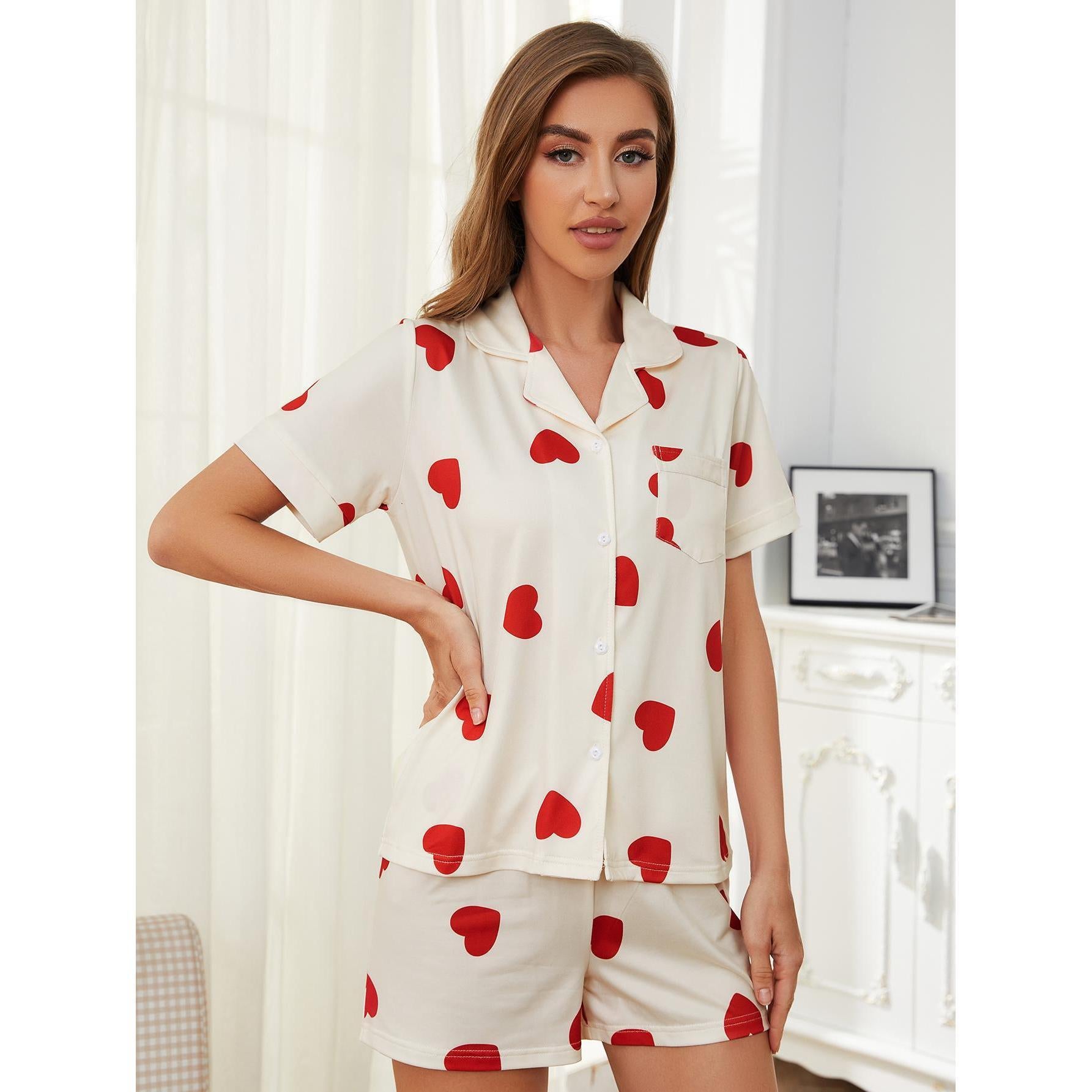 Kurzärmliges Pyjama-Set mit Shorts, Paspelierung und Brusttasche
