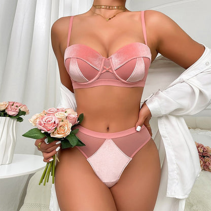 Satin-Nachthemd- und Morgenmantel-Set mit Spitzendetails und schmalen Trägern