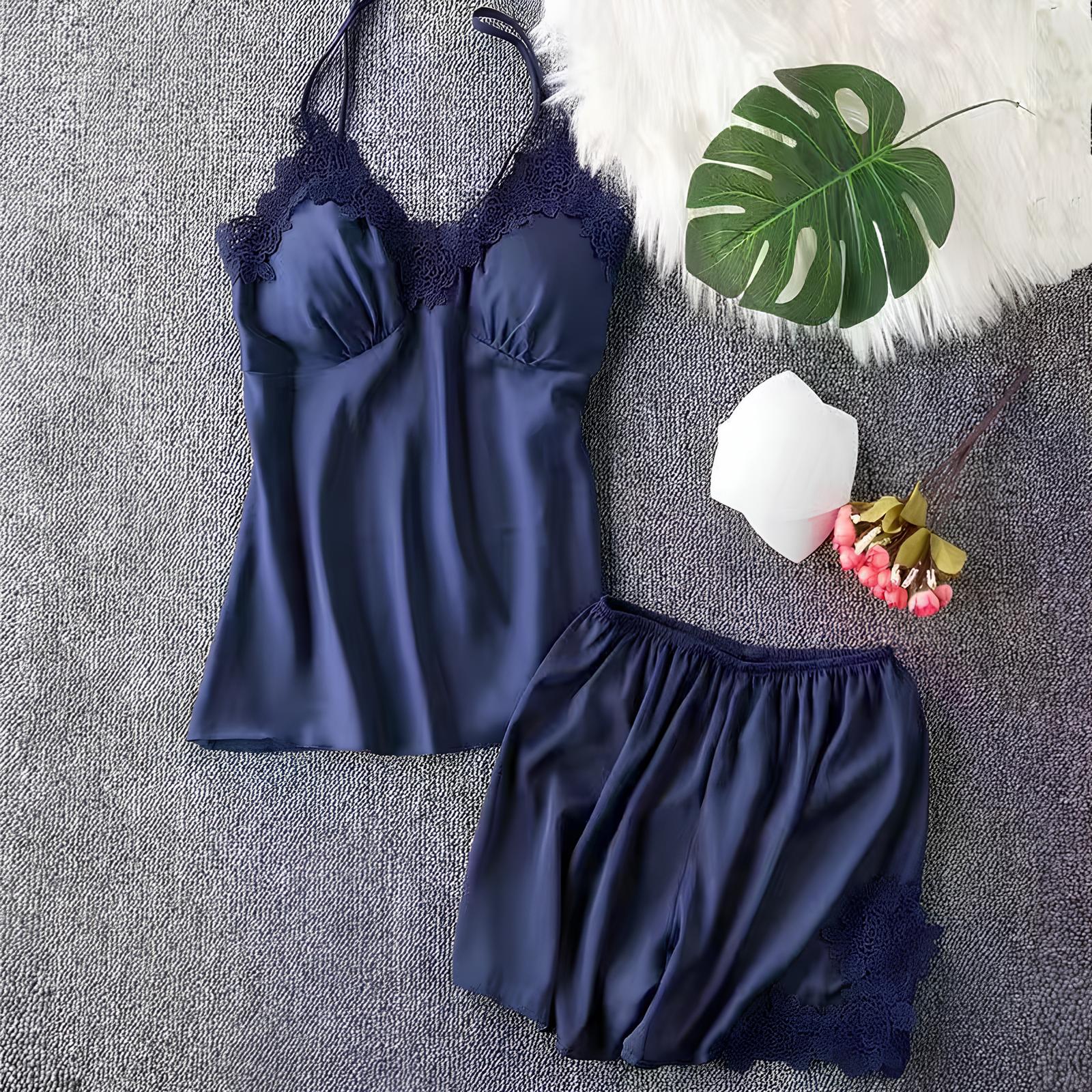Negligé- und Morgenmantel-Set aus Satin mit Spitzen-Details, tiefem Dekolleté vorne und hinten sowie Spaghettiträgern
