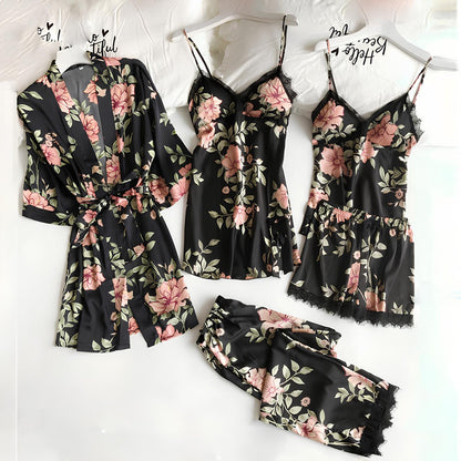 Completo vestaglia e camicia da notte in raso con spalline in corda, dettagli in pizzo sul petto e sulla schiena