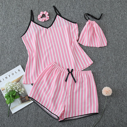 Negligé- und Morgenmantel-Set aus Satin mit Spitzen-Details, tiefem Dekolleté vorne und hinten sowie Spaghettiträgern