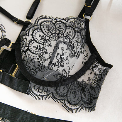 Satin-Nachthemd- und Morgenmantel-Set mit Spitzendetails und schmalen Trägern