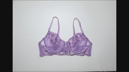 Satin-Nachthemd- und Morgenmantel-Set mit Spitzendetails und schmalen Trägern