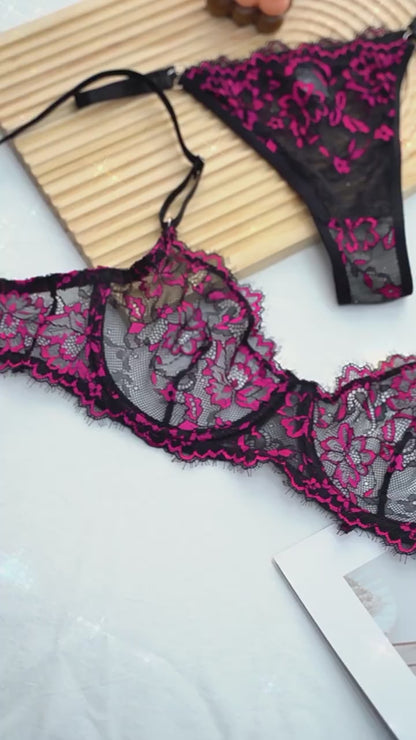 Satin-Nachthemd- und Morgenmantel-Set mit Spitzendetails und schmalen Trägern