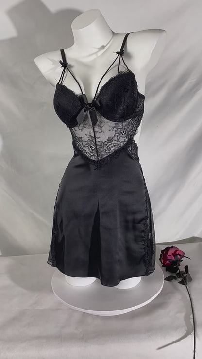 Completo camicia da notte e vestaglia in raso con fiocco sottile e pizzo